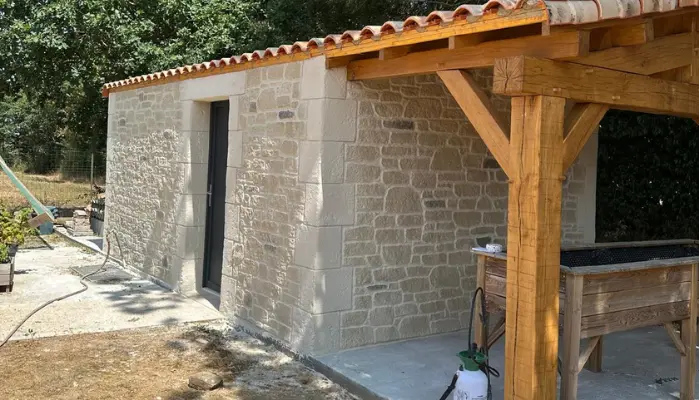 Parpaing transformé en enduit décor