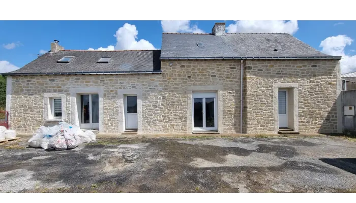 Enduit imitation pierre, façade et pignon à La Roche-Blanche, Loire Atlantique