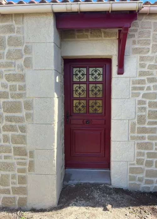 Enduit imitation pierre vue à Boussay - porte d'entrée
